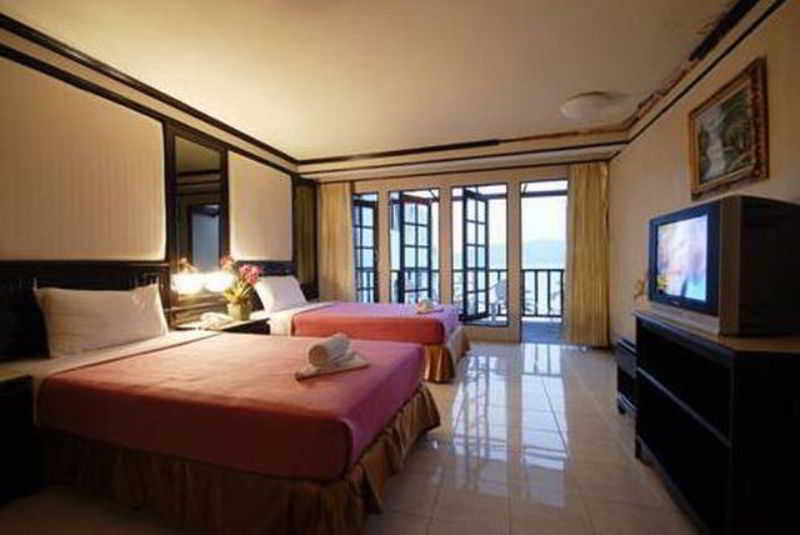 Patong Swiss Hotel Beach Front Phuket Exterior photo