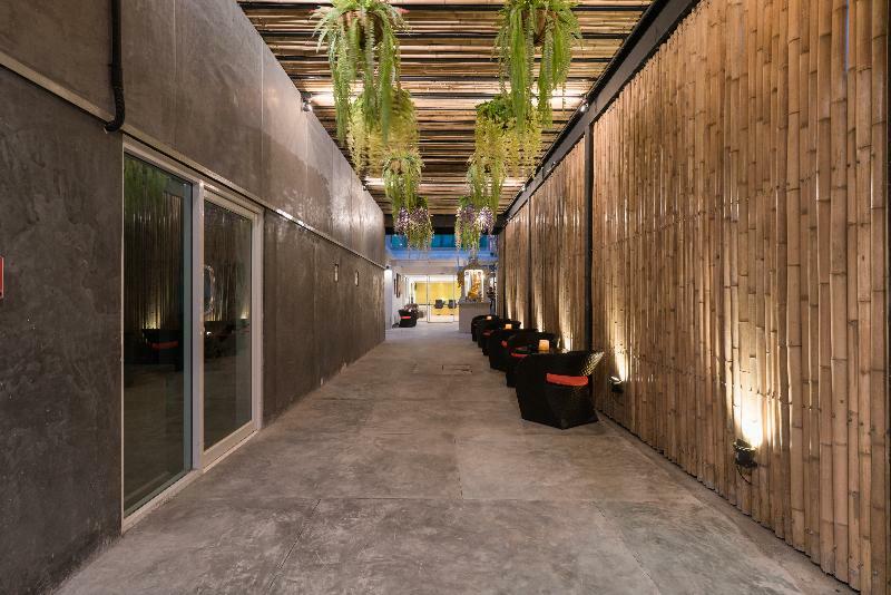 Patong Swiss Hotel Beach Front Phuket Exterior photo